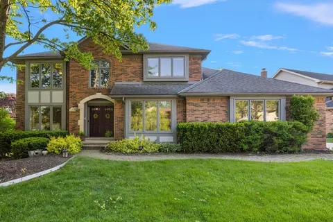 229 Stonetree Cir, Rochester Hills, MI 48309