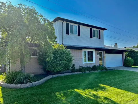 33323 Mccoy Dr, Sterling Heights, MI 48312