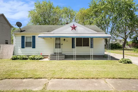 1314 Mcewen St, Burton, MI 48509