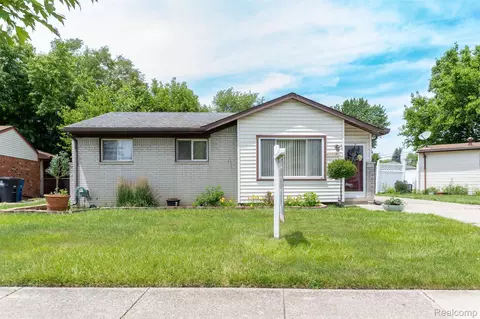 31018 Bennington St, Westland, MI 48186