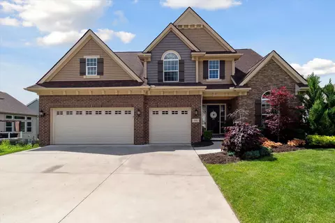 540 Napa Valley Dr, Milford, MI 48381