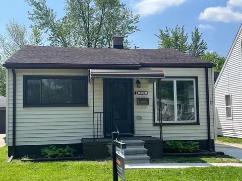 8476 Orchard Ave, Warren, MI 48089