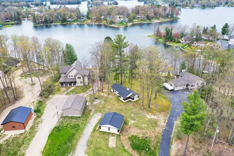 3250 S Ogemaw Trl, Mills, MI 48661