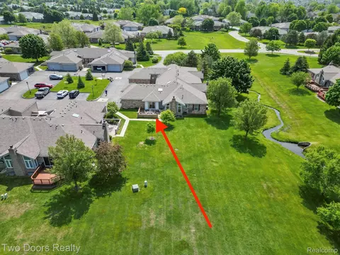 48669 French Creek Crt Ct, Shelby Township, MI 48315