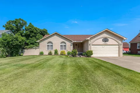 44774 Sterritt St, Sterling Heights, MI 48314
