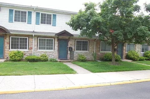 16529 Terrace Village Dr, Taylor, MI 48180