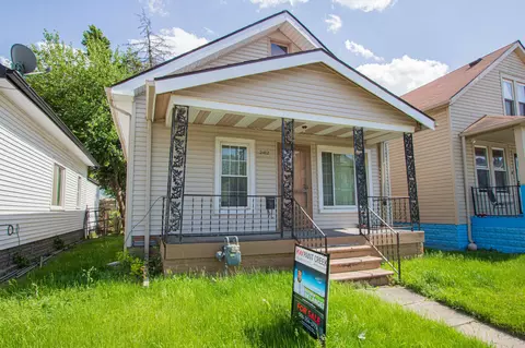 2412 Neibel St, Hamtramck, MI 48212