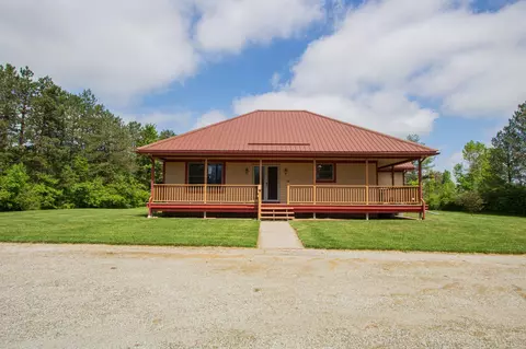 3235 Oneil Rd, Kenockee, MI 48006
