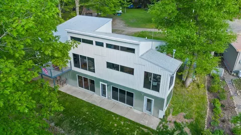 150 Hollybrook Crt Ct, Jerome, MI 49249