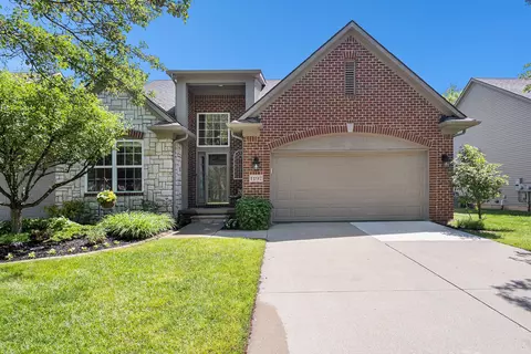 1197 Wind Chime Dr, Waterford, MI 48327