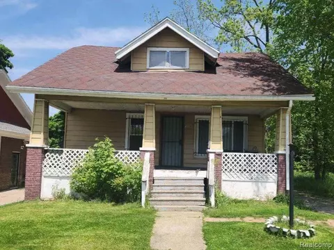 228 Odette St, Flint, MI 48503