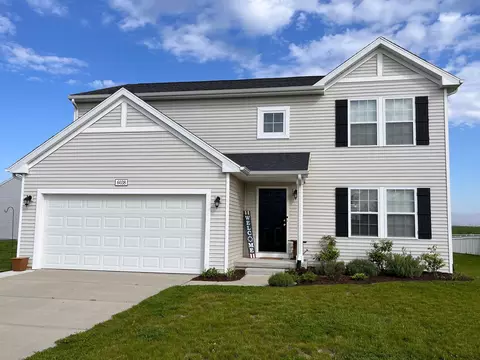 6038 Bluefield Dr, Fenton, MI 48451