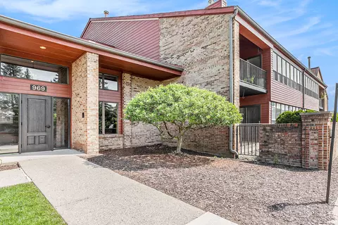 969 Greenview #43, Rochester Hills, MI 48307