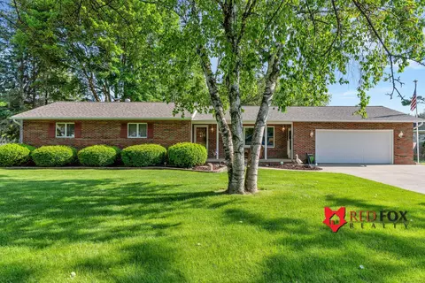 8057 Derrymore Dr, Davison, MI 48423