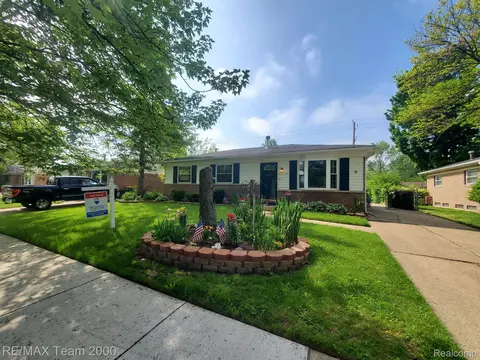 41743 Mckinley St, Van Buren, MI 48111