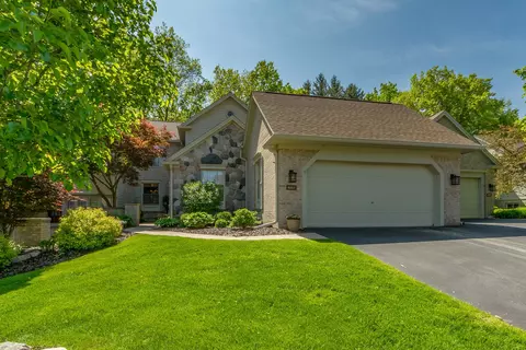 4467 Golf View Dr, Genoa, MI 48116