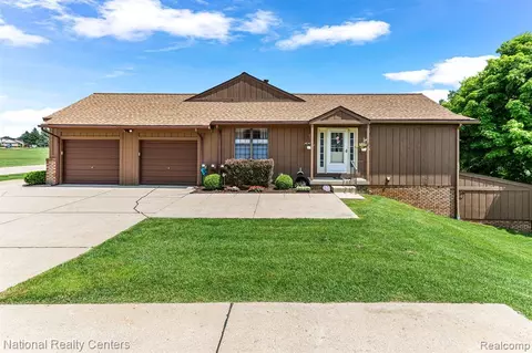 12020 Lexington Dr #4, South Lyon, MI 48178