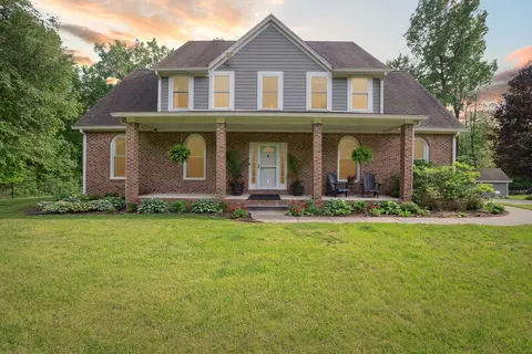 868 5 Mile Rd, Northfield, MI 48189