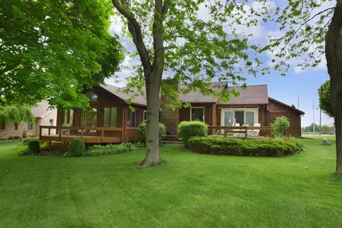 1249 Ripley Rd, Linden, MI 48451
