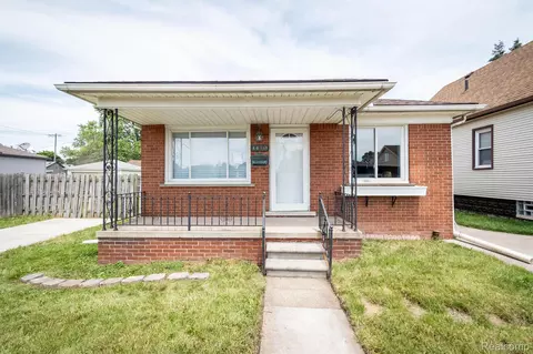 1470 Cicotte Ave, Lincoln Park, MI 48146