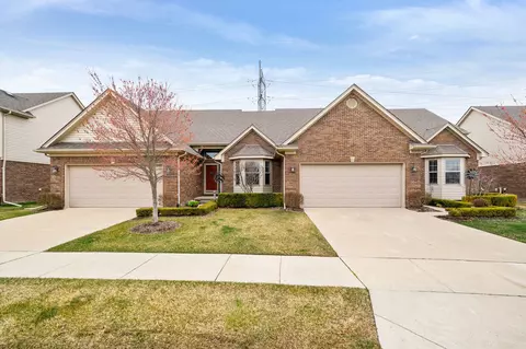 45905 Beaufort Dr, Macomb, MI 48044