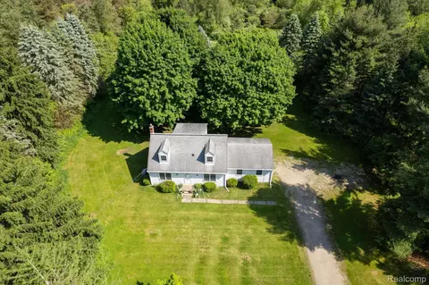 4530 Stone Barn, Milford, MI 48380