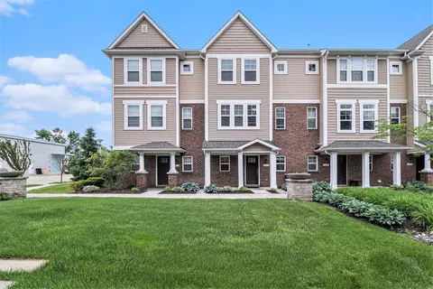 3078 Kilmer Dr, Troy, MI 48083