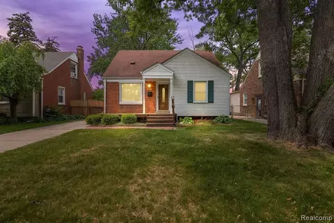 2915 N Vermont Ave, Royal Oak, MI 48073