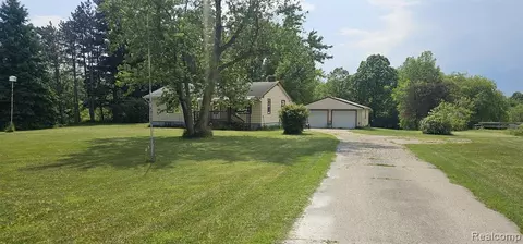 375 Scott Rd, Kimball, MI 48074