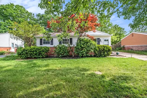 2358 Ravinewood Ave, Ypsilanti, MI 48198