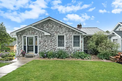 2400 Allen Rd, Brandon, MI 48462