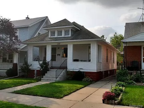 13865 Barclay, Dearborn, MI 48126