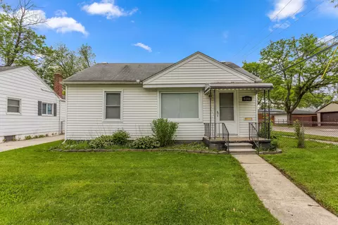 8306 Helen, Center Line, MI 48015