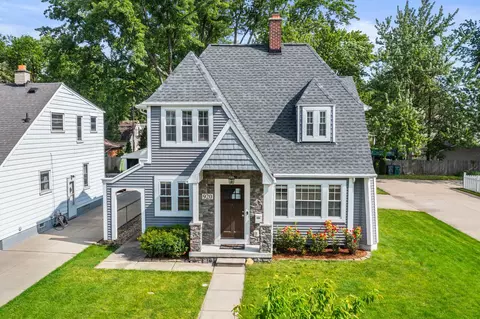 920 Cambridge Rd, Berkley, MI 48072