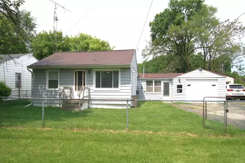 1243 Allen St, Burton, MI 48529
