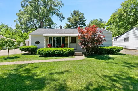 19855 Parkville St, Livonia, MI 48152