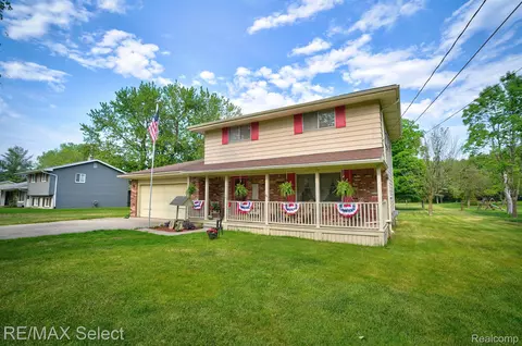 7101 Blankenship Cir, Davison, MI 48423