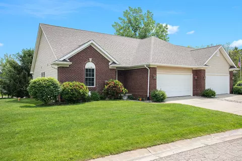 5457 Hidden Valley Trl, Fenton, MI 48451