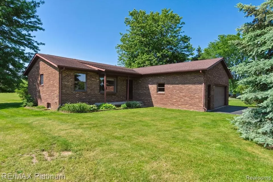 7383 Mason Rd, Fowlerville, MI 48836 1 photo Movoto