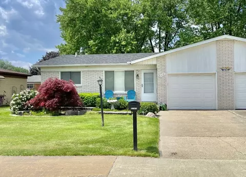 51121 Sarah, Chesterfield, MI 48047