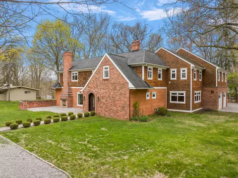 31355 Kennoway, Beverly Hills, MI 48025