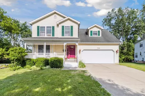 706 Mary Ann Dr, Holly, MI 48442