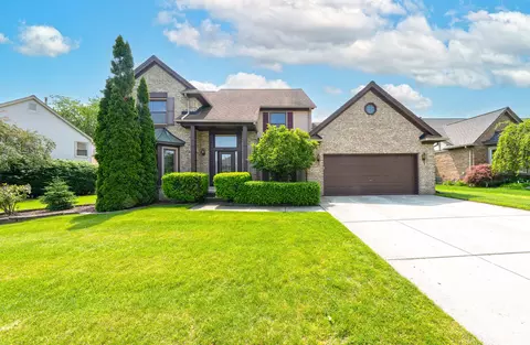 45243 Glengarry Rd, Canton, MI 48188