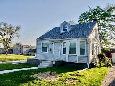 19179 Blackmoor St, Detroit, MI 48234