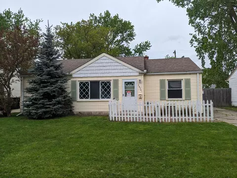 26561 Belanger St, Roseville, MI 48066