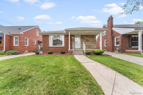 1874 19th St, Wyandotte, MI 48192