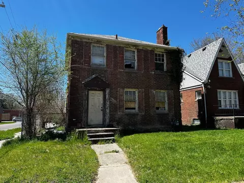 15003 Hartwell St, Detroit, MI 48227