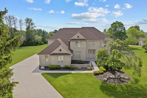 2029 Kingsway, Troy, MI 48098