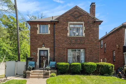 18094 Santa Barbara Dr, Detroit, MI 48221