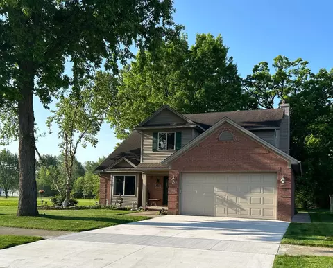 16697 Carter Rd, Woodhaven, MI 48183